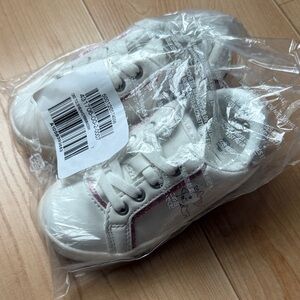 Disney X Baby Gap Aristocats Marie Kitty Cat White Sneakers New Size 7 toddler
